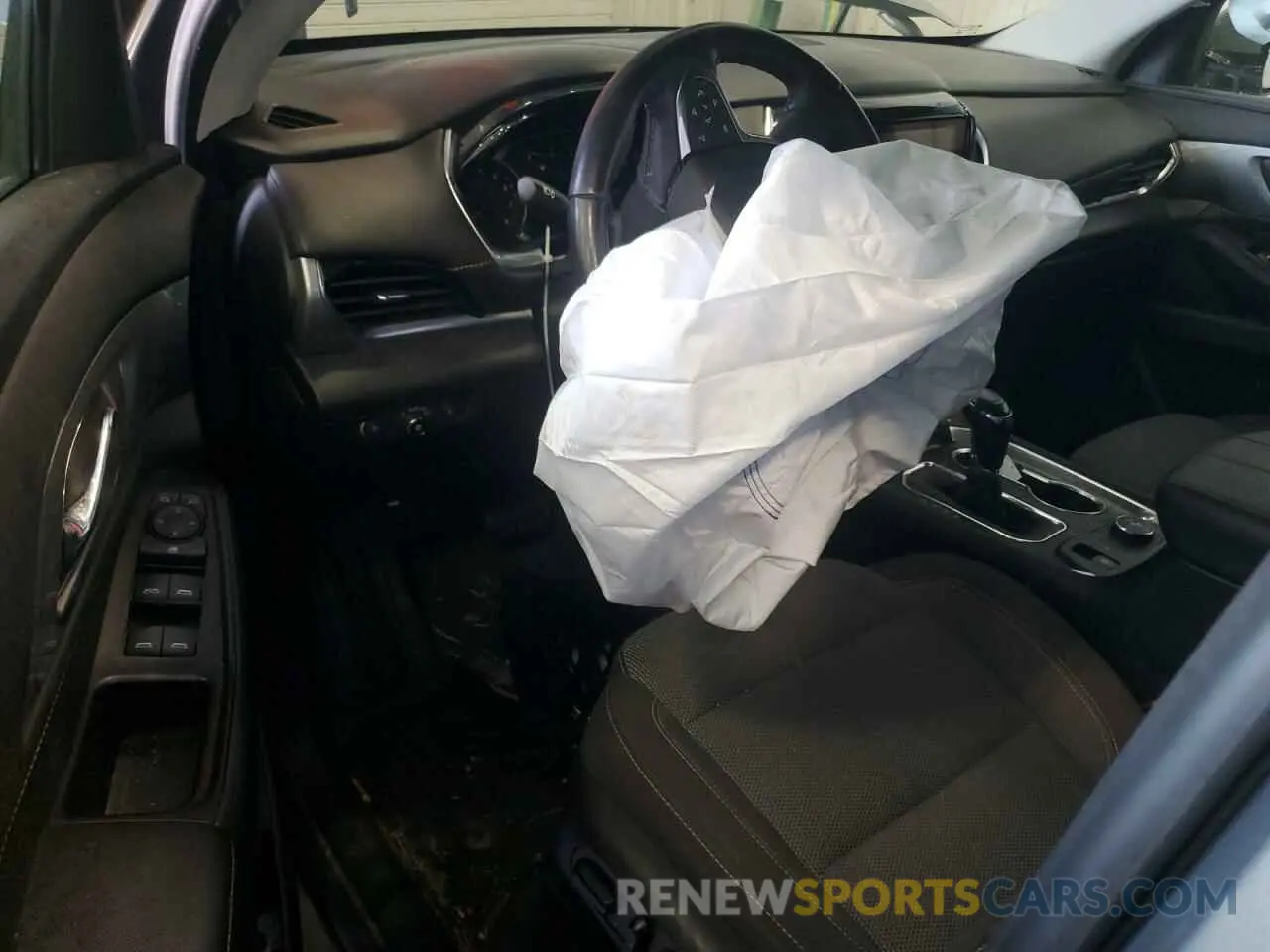 8 fotografías del automóvil dañado 1GNEVGKW3KJ253660 CHEVROLET TRAVERSE 2019