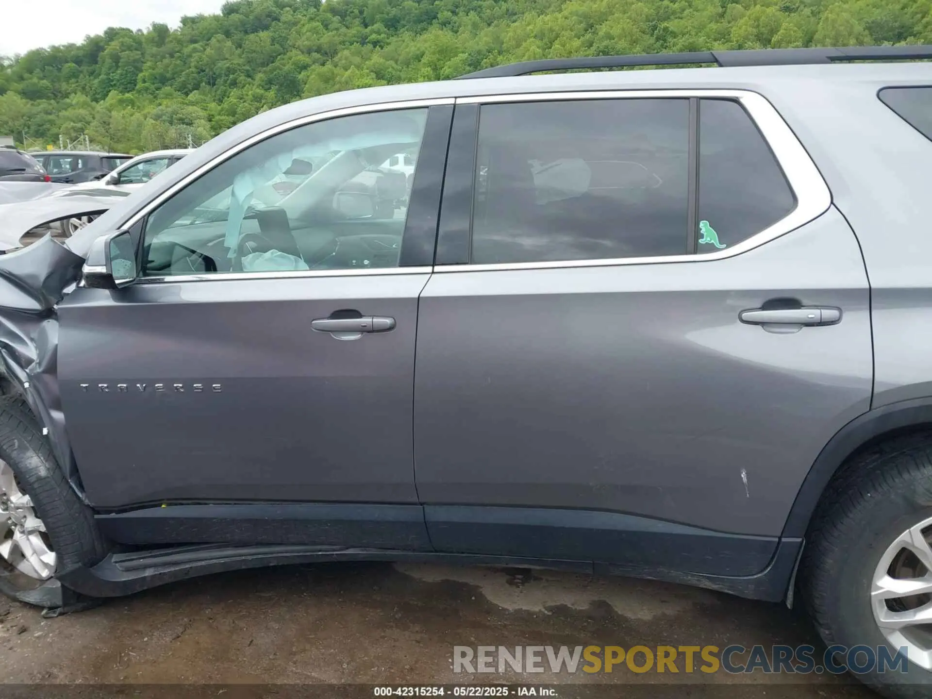 15 fotografías del automóvil dañado 1GNEVGKW3KJ283130 CHEVROLET TRAVERSE 2019