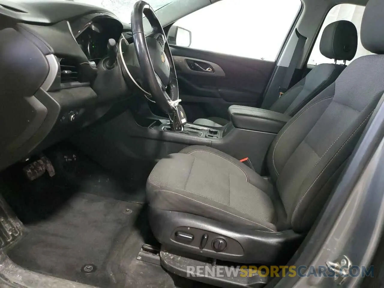 7 fotografías del automóvil dañado 1GNEVGKW4KJ250847 CHEVROLET TRAVERSE 2019