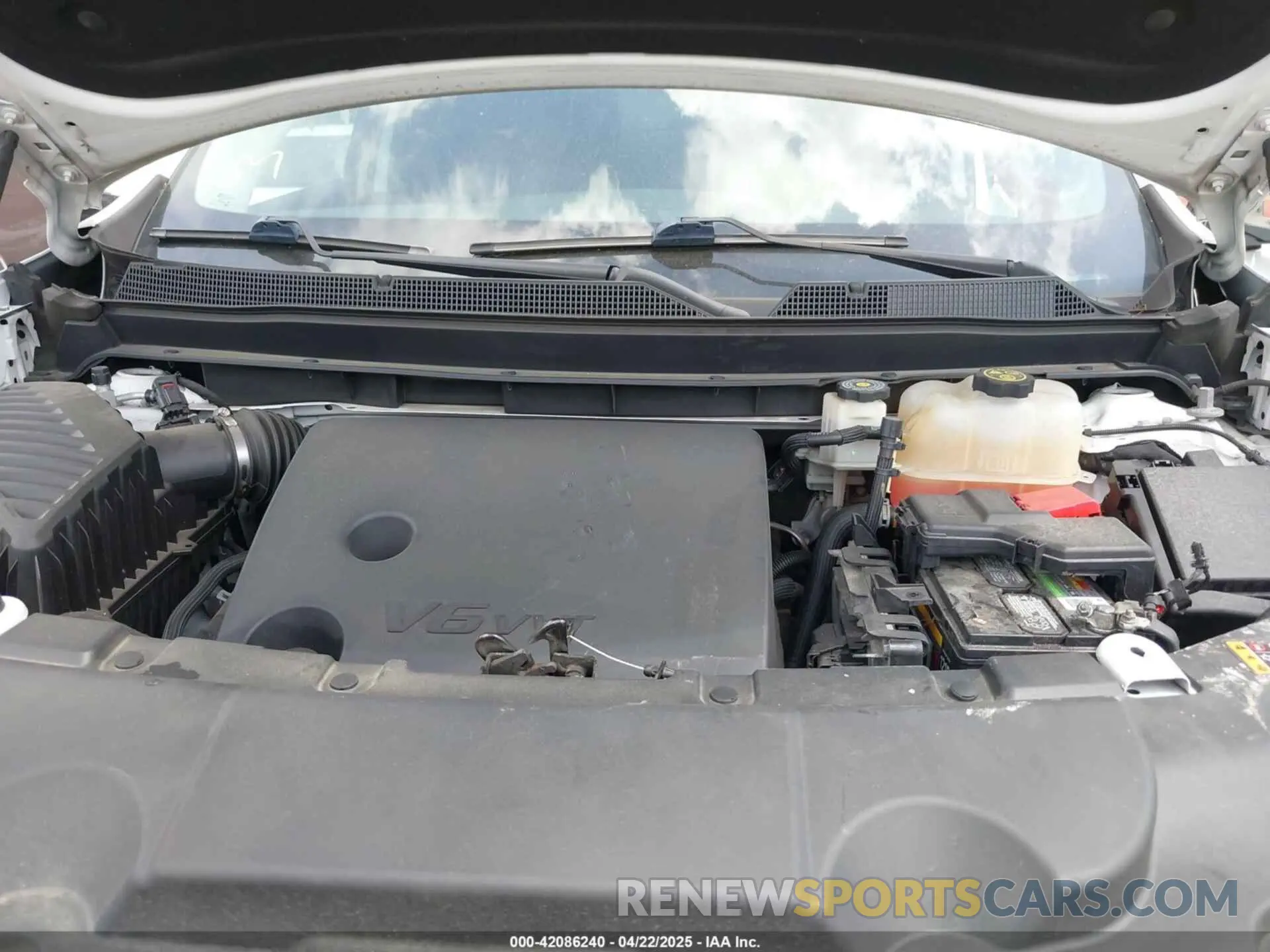 10 fotografías del automóvil dañado 1GNEVGKW7KJ233427 CHEVROLET TRAVERSE 2019