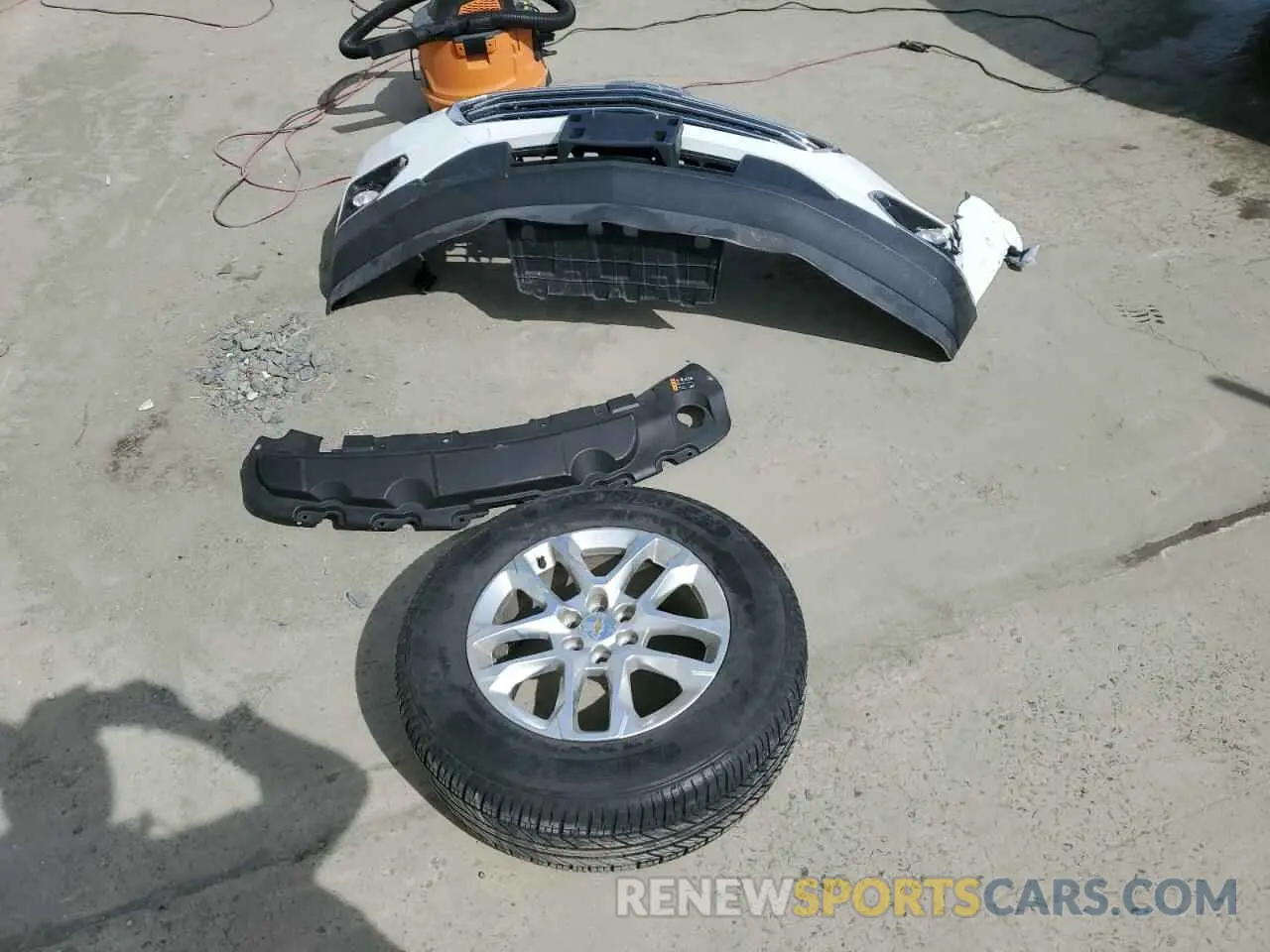 13 fotografías del automóvil dañado 1GNEVGKW7KJ288976 CHEVROLET TRAVERSE 2019