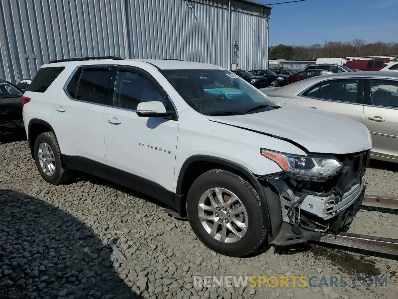 4 fotografías del automóvil dañado 1GNEVGKW7KJ288976 CHEVROLET TRAVERSE 2019