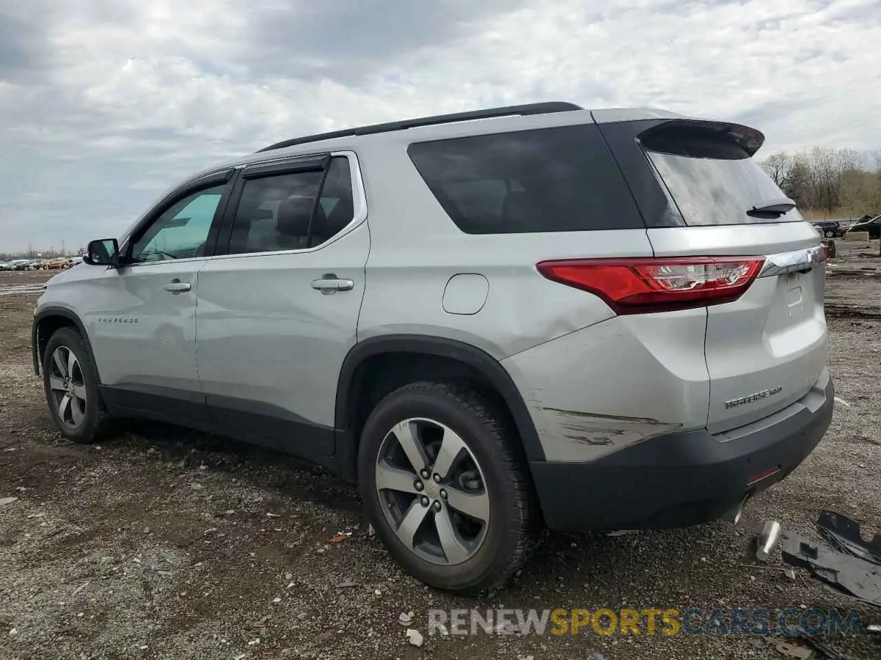 2 fotografías del automóvil dañado 1GNEVHKW0KJ209699 CHEVROLET TRAVERSE 2019