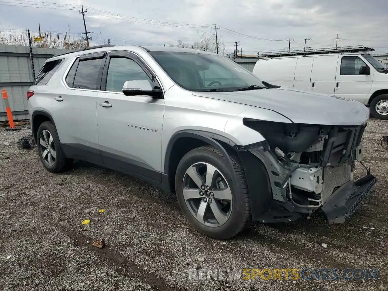 4 fotografías del automóvil dañado 1GNEVHKW0KJ209699 CHEVROLET TRAVERSE 2019