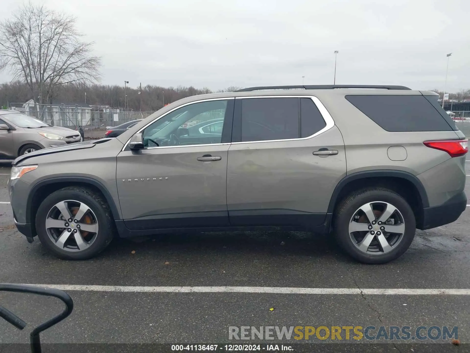 14 fotografías del automóvil dañado 1GNEVHKW1KJ155412 CHEVROLET TRAVERSE 2019