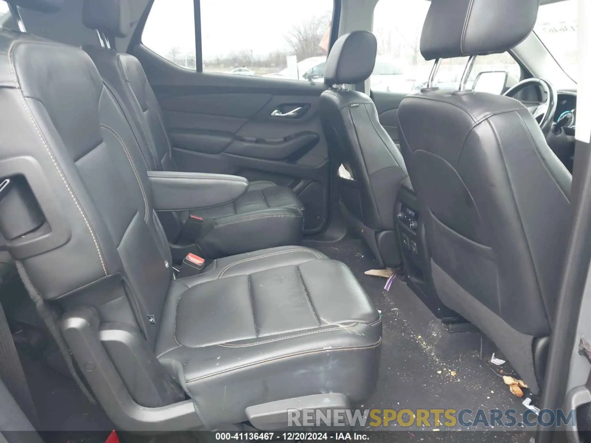 8 fotografías del automóvil dañado 1GNEVHKW1KJ155412 CHEVROLET TRAVERSE 2019