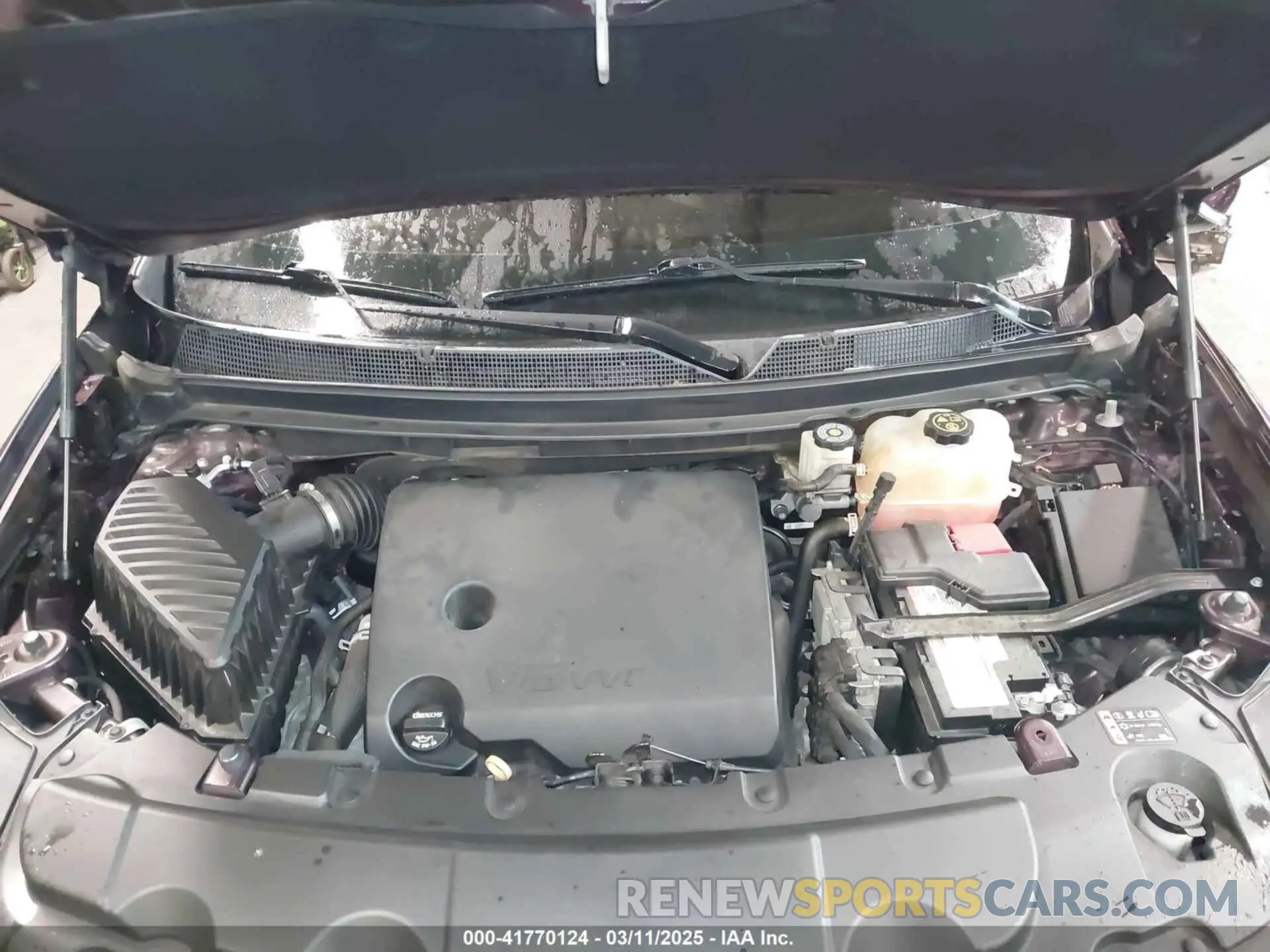 10 fotografías del automóvil dañado 1GNEVHKW1KJ192850 CHEVROLET TRAVERSE 2019