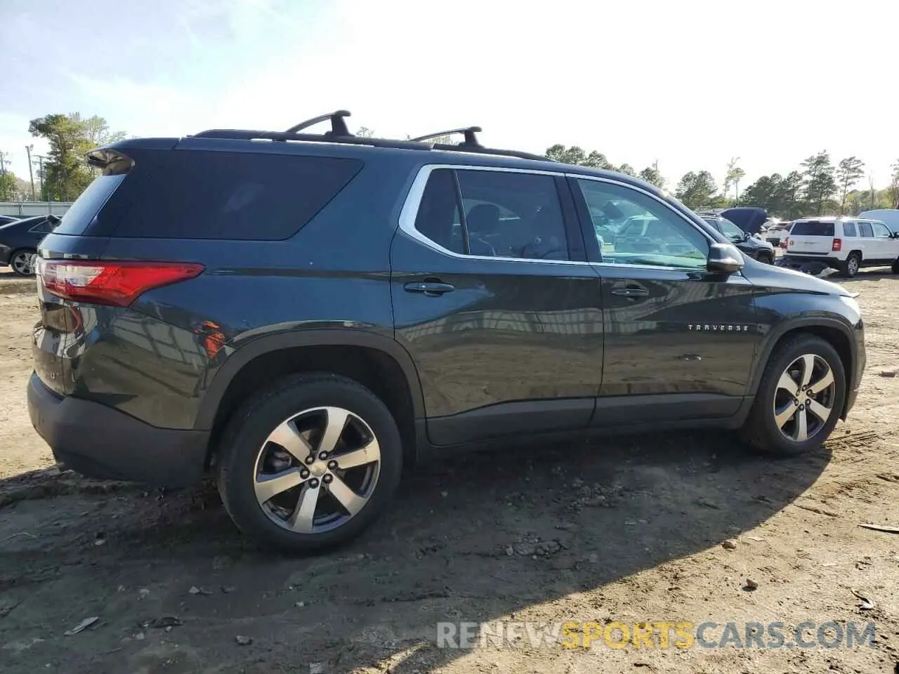 3 fotografías del automóvil dañado 1GNEVHKW2KJ170954 CHEVROLET TRAVERSE 2019