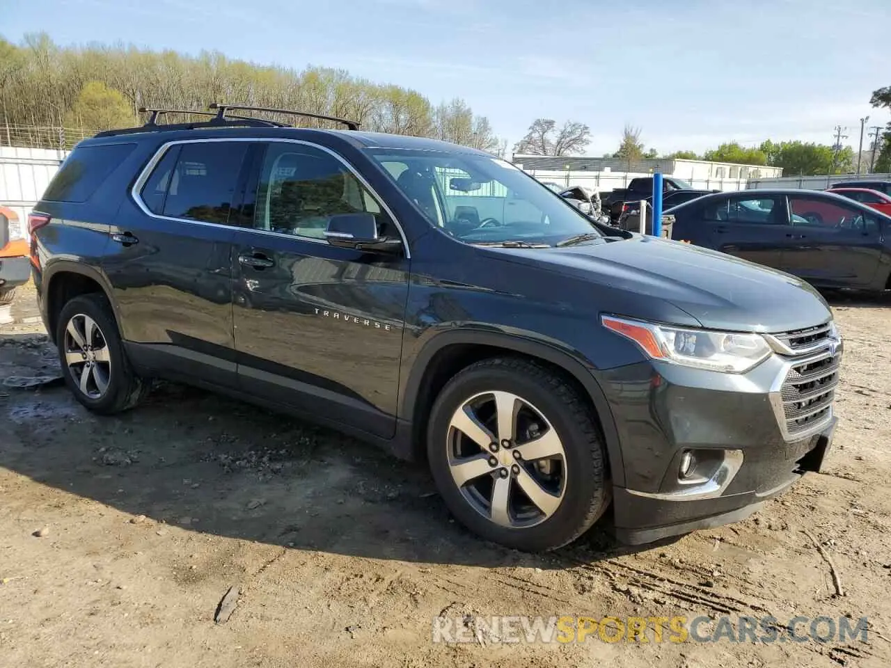 4 fotografías del automóvil dañado 1GNEVHKW2KJ170954 CHEVROLET TRAVERSE 2019