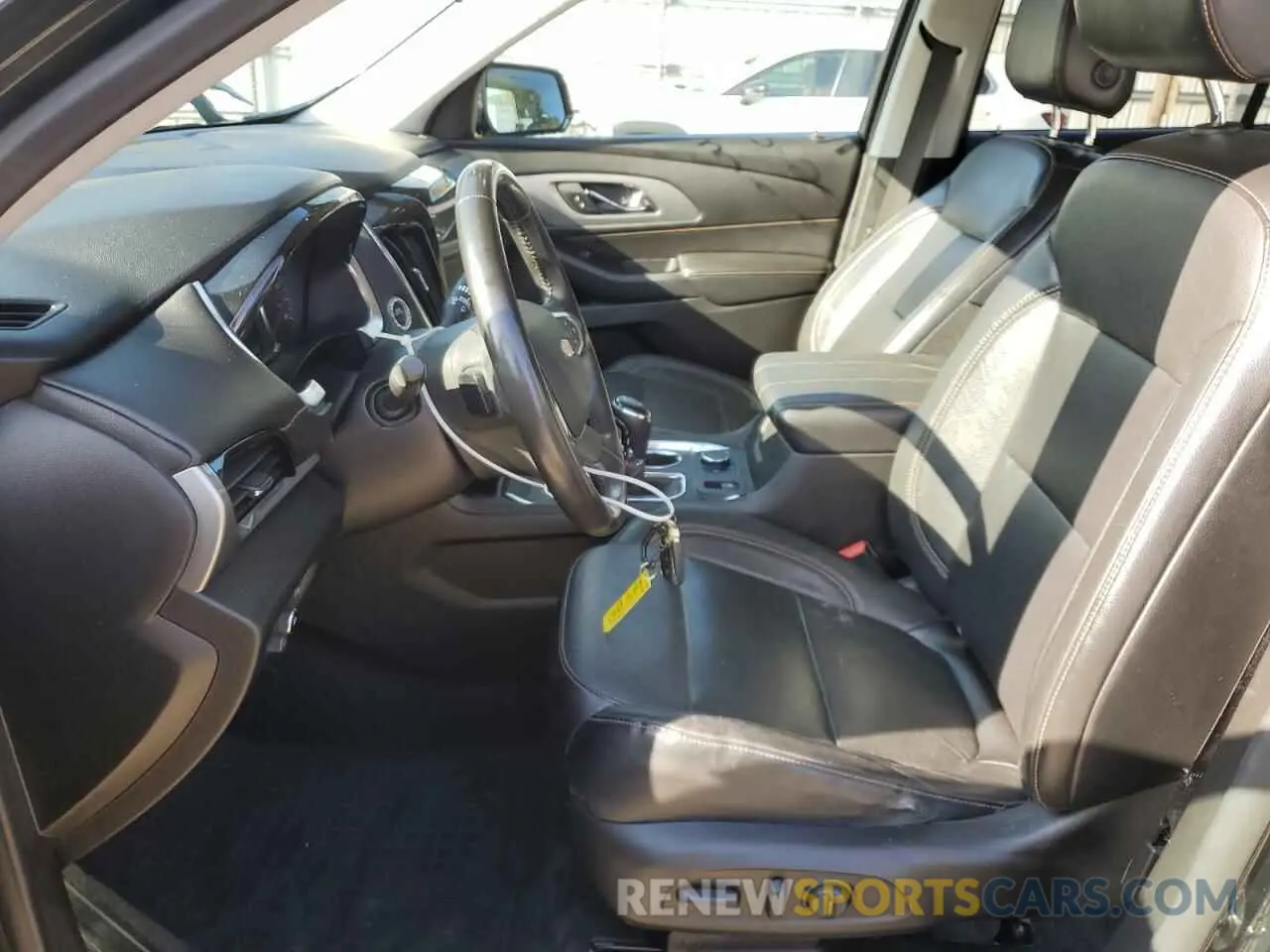 7 fotografías del automóvil dañado 1GNEVHKW2KJ170954 CHEVROLET TRAVERSE 2019