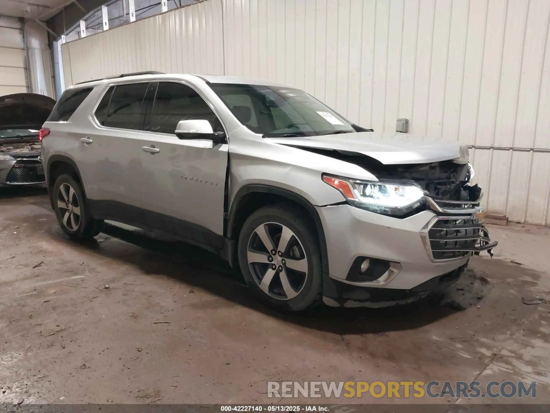 1 fotografías del automóvil dañado 1GNEVHKW2KJ172395 CHEVROLET TRAVERSE 2019