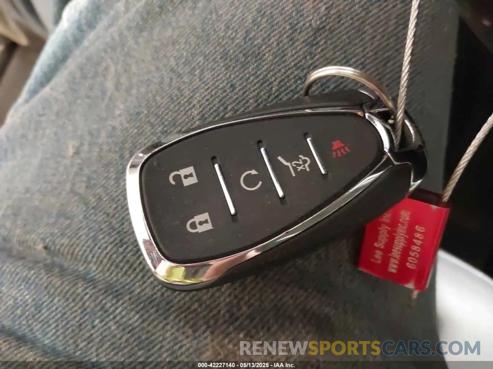 11 fotografías del automóvil dañado 1GNEVHKW2KJ172395 CHEVROLET TRAVERSE 2019