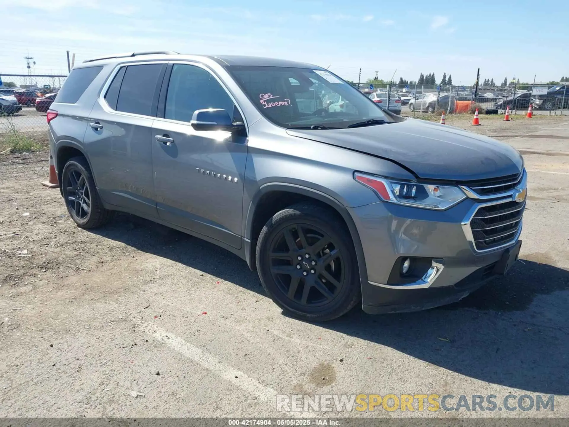 1 fotografías del automóvil dañado 1GNEVHKW2KJ193540 CHEVROLET TRAVERSE 2019