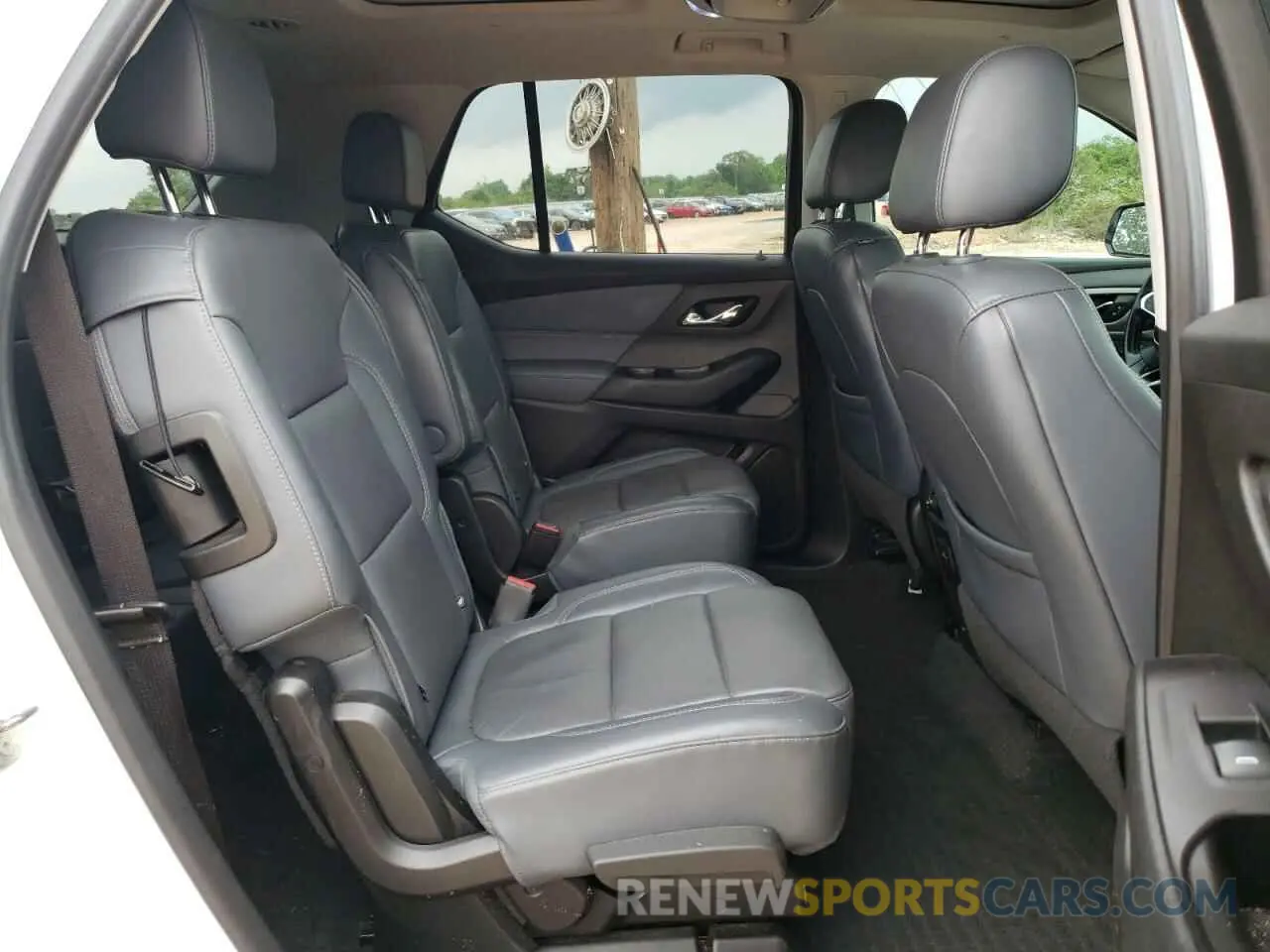 11 fotografías del automóvil dañado 1GNEVHKW3KJ118412 CHEVROLET TRAVERSE 2019