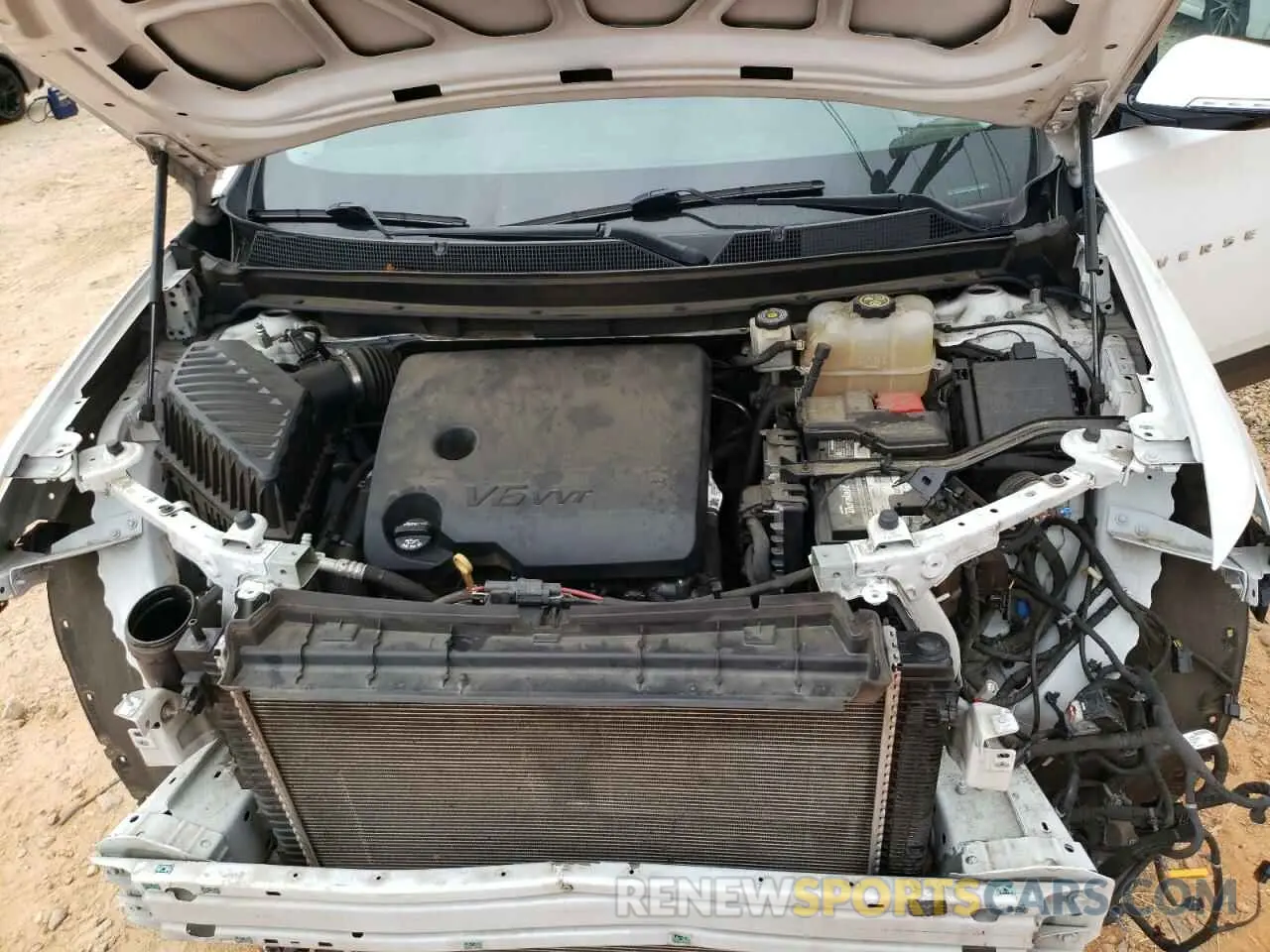 12 fotografías del automóvil dañado 1GNEVHKW3KJ118412 CHEVROLET TRAVERSE 2019