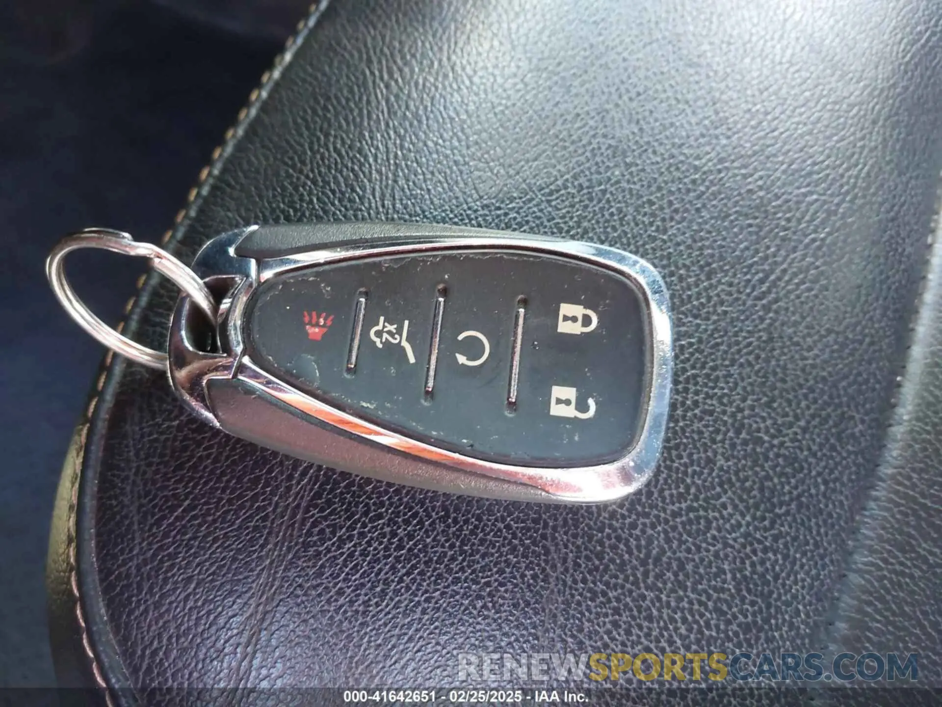 11 fotografías del automóvil dañado 1GNEVHKW3KJ185754 CHEVROLET TRAVERSE 2019