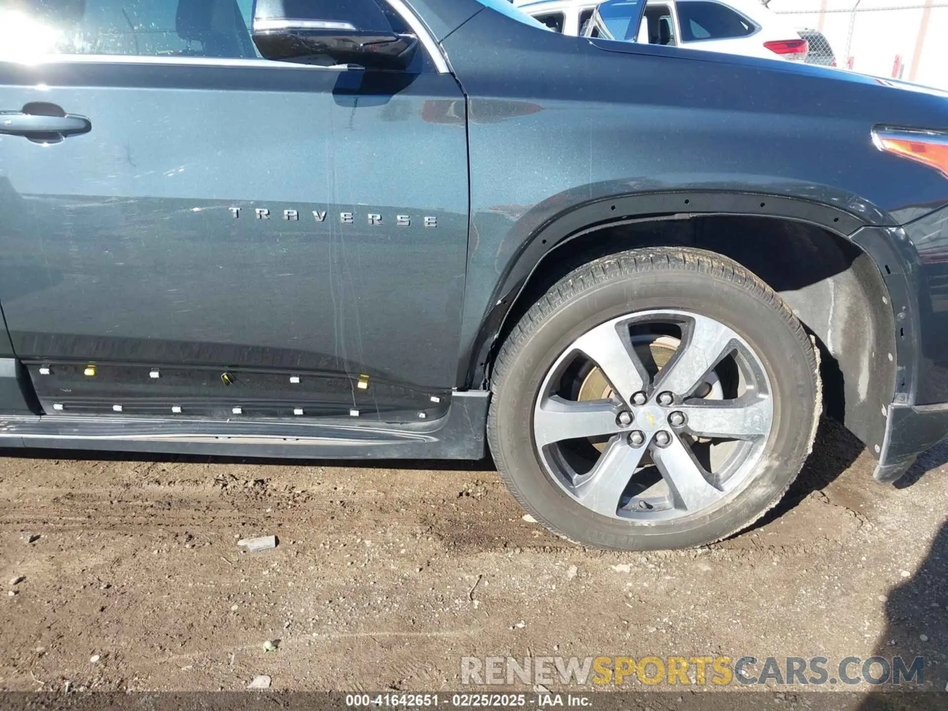6 fotografías del automóvil dañado 1GNEVHKW3KJ185754 CHEVROLET TRAVERSE 2019