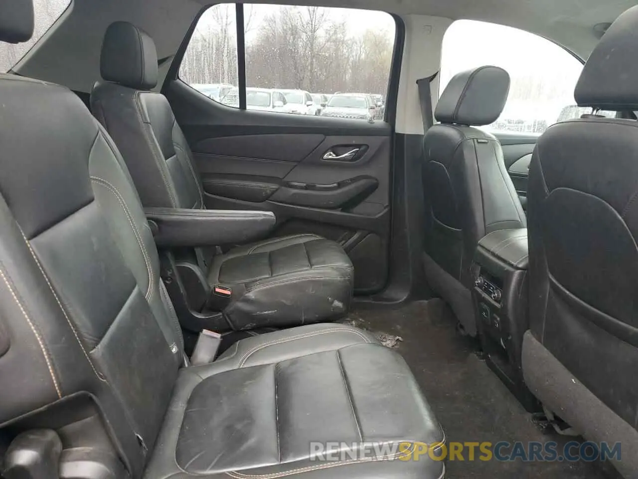 11 fotografías del automóvil dañado 1GNEVHKW3KJ240848 CHEVROLET TRAVERSE 2019