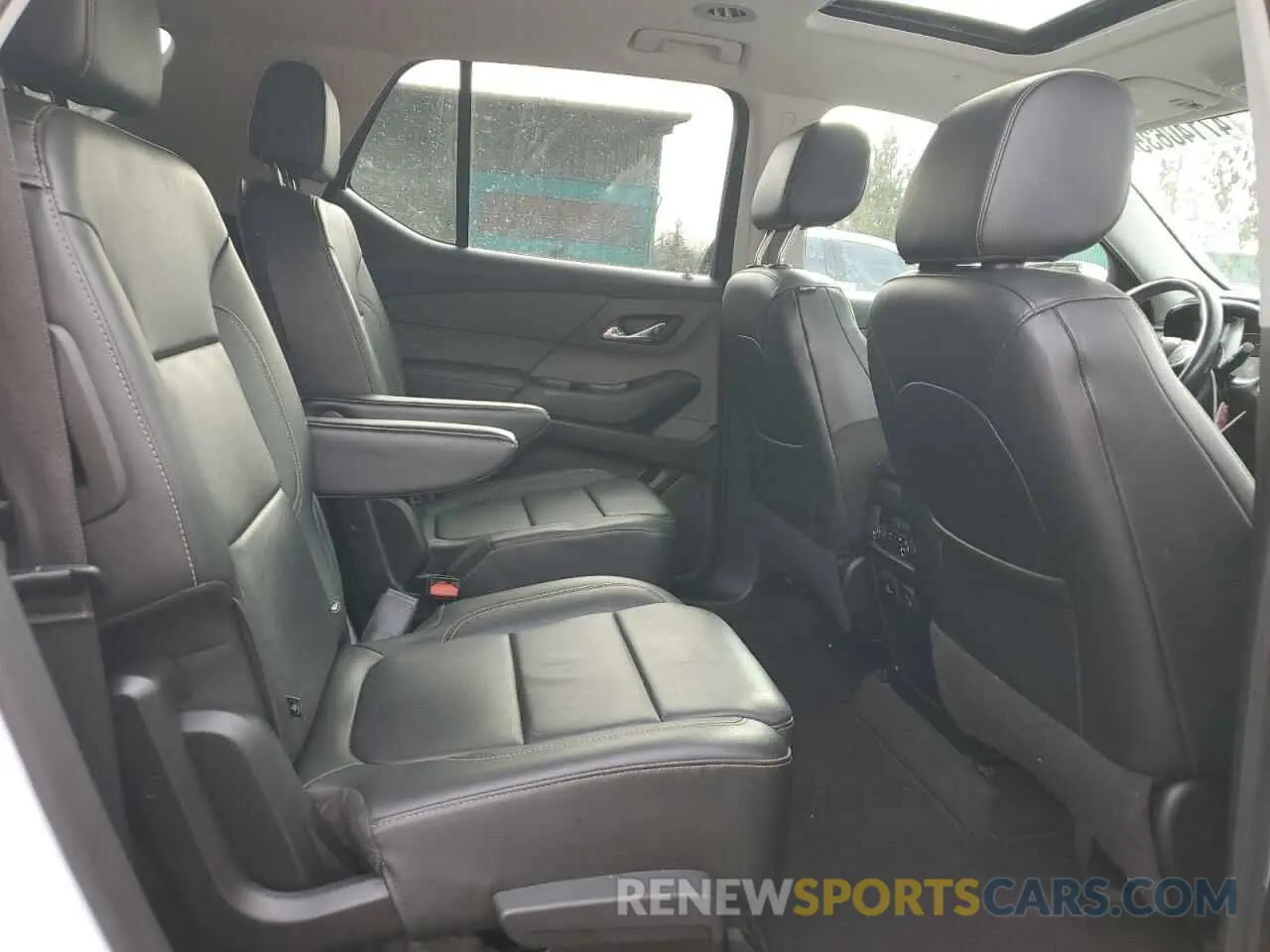 11 fotografías del automóvil dañado 1GNEVHKW5KJ297715 CHEVROLET TRAVERSE 2019