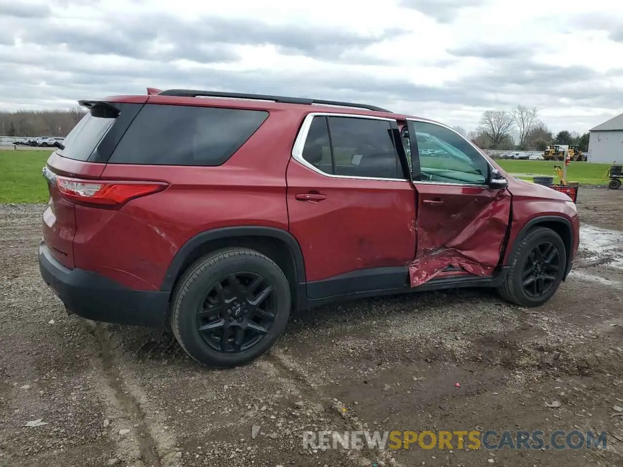 3 fotografías del automóvil dañado 1GNEVHKW5KJ315582 CHEVROLET TRAVERSE 2019