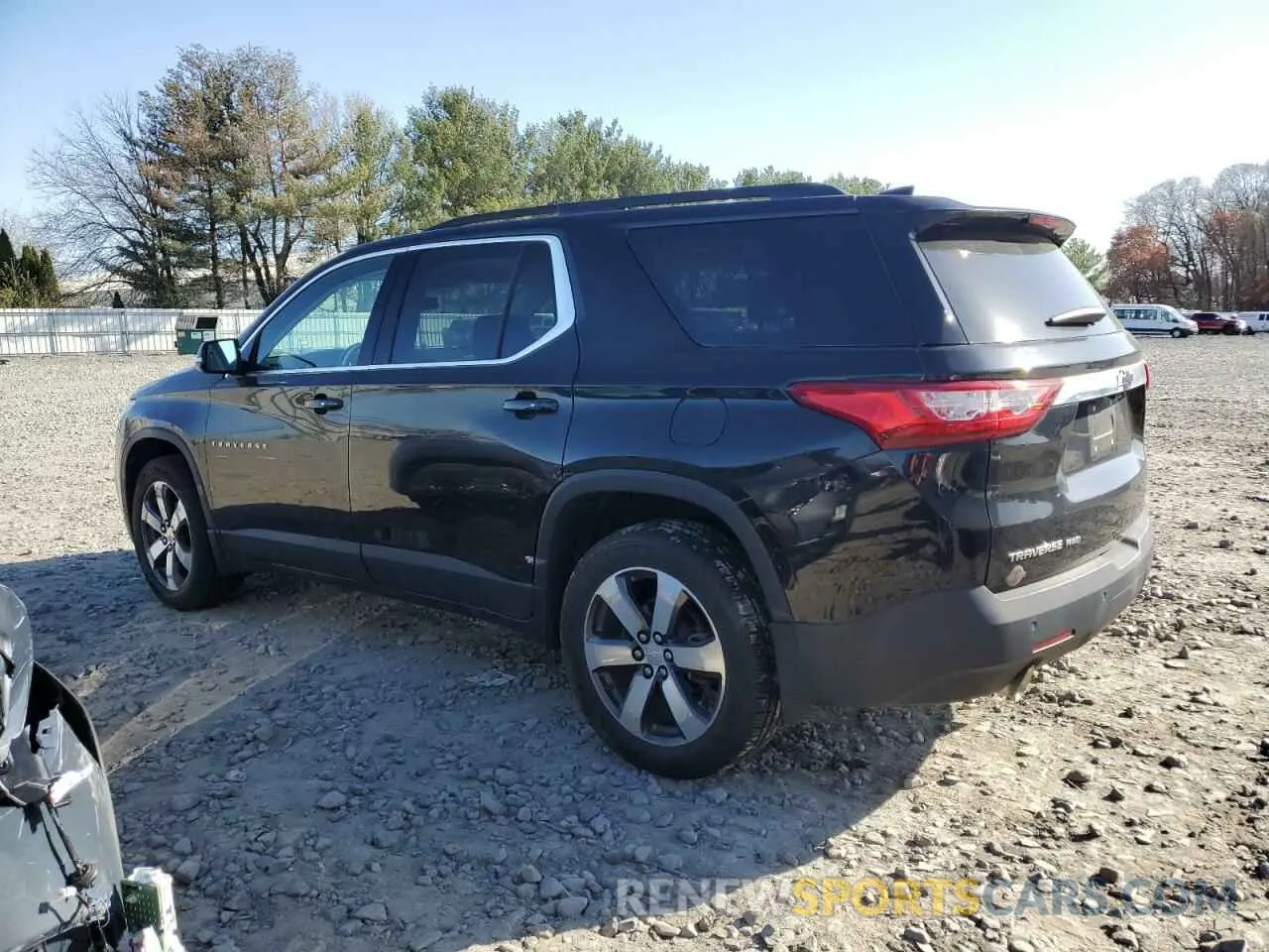2 fotografías del automóvil dañado 1GNEVHKW6KJ206760 CHEVROLET TRAVERSE 2019