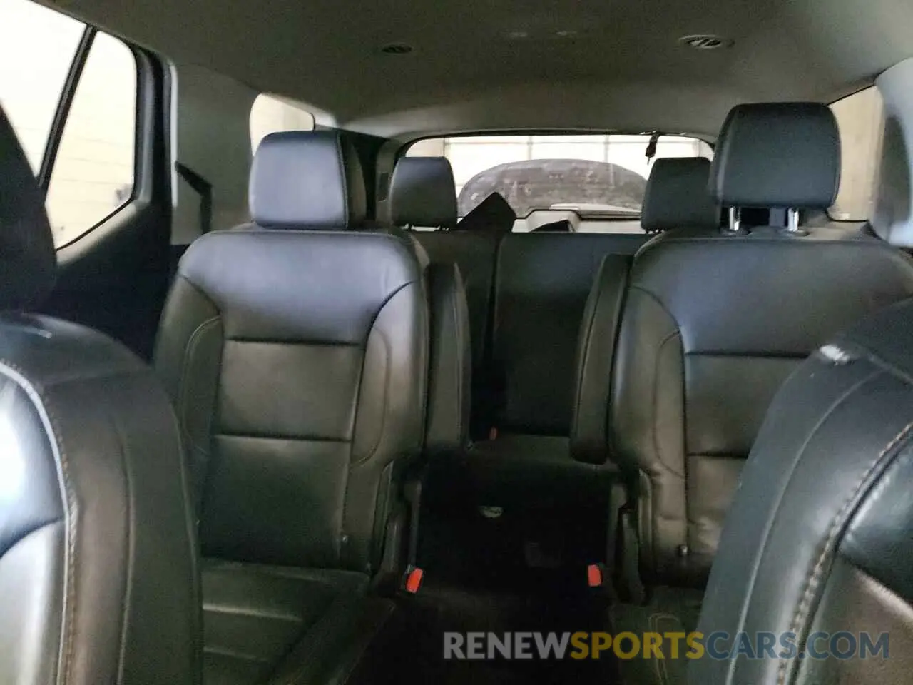 10 fotografías del automóvil dañado 1GNEVHKW6KJ249799 CHEVROLET TRAVERSE 2019