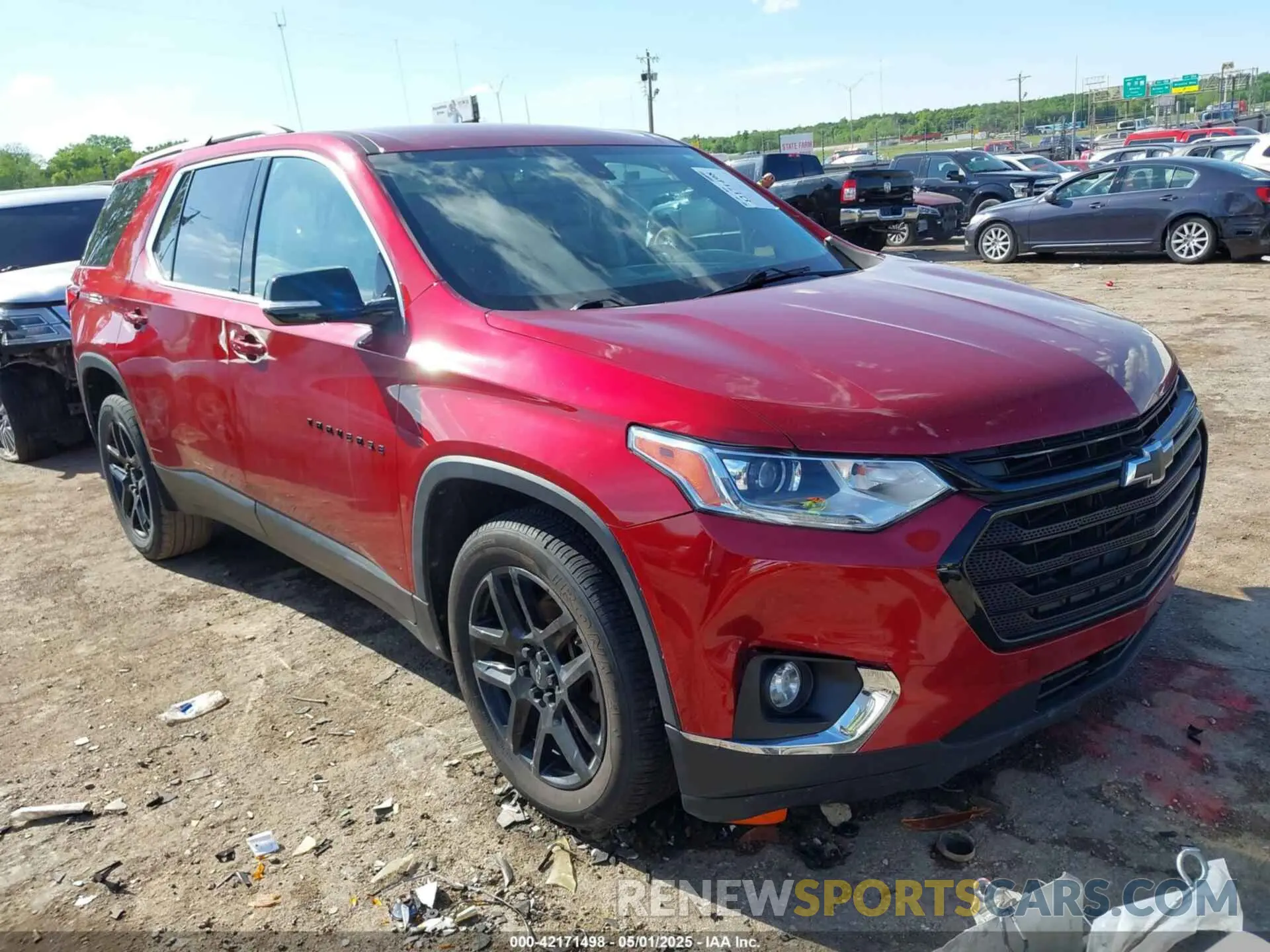 1 fotografías del automóvil dañado 1GNEVHKW7KJ320203 CHEVROLET TRAVERSE 2019
