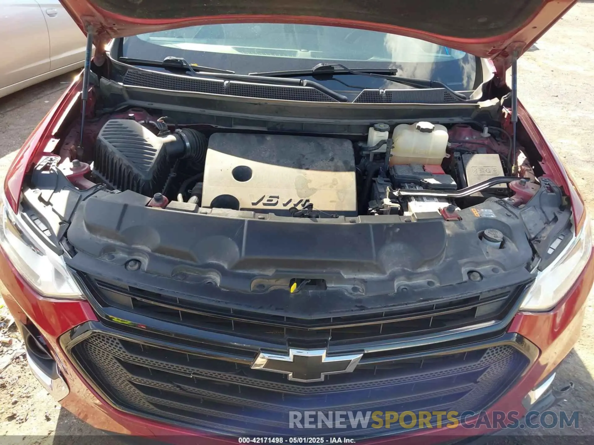 10 fotografías del automóvil dañado 1GNEVHKW7KJ320203 CHEVROLET TRAVERSE 2019