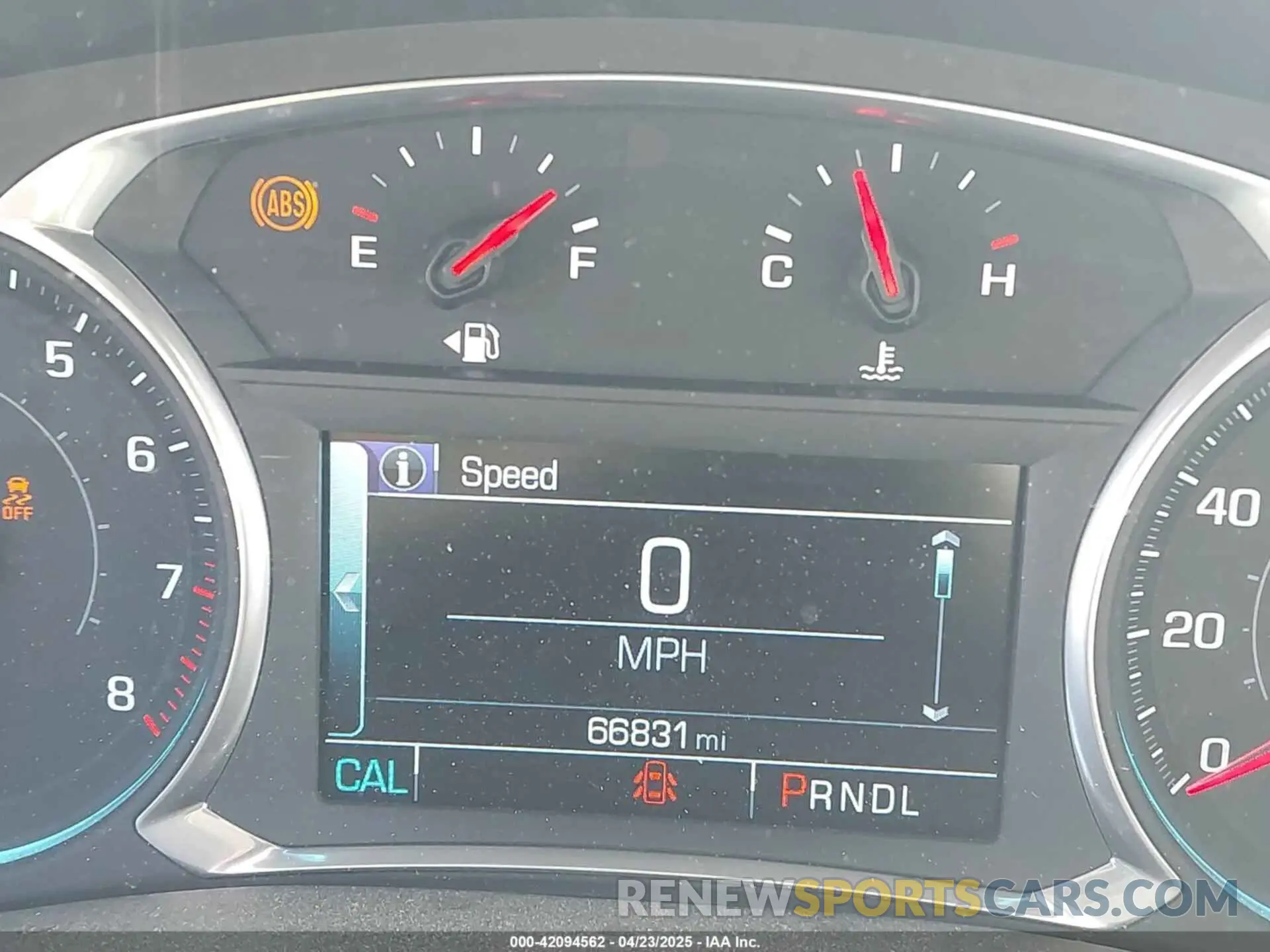 15 fotografías del automóvil dañado 1GNEVHKW8KJ197737 CHEVROLET TRAVERSE 2019