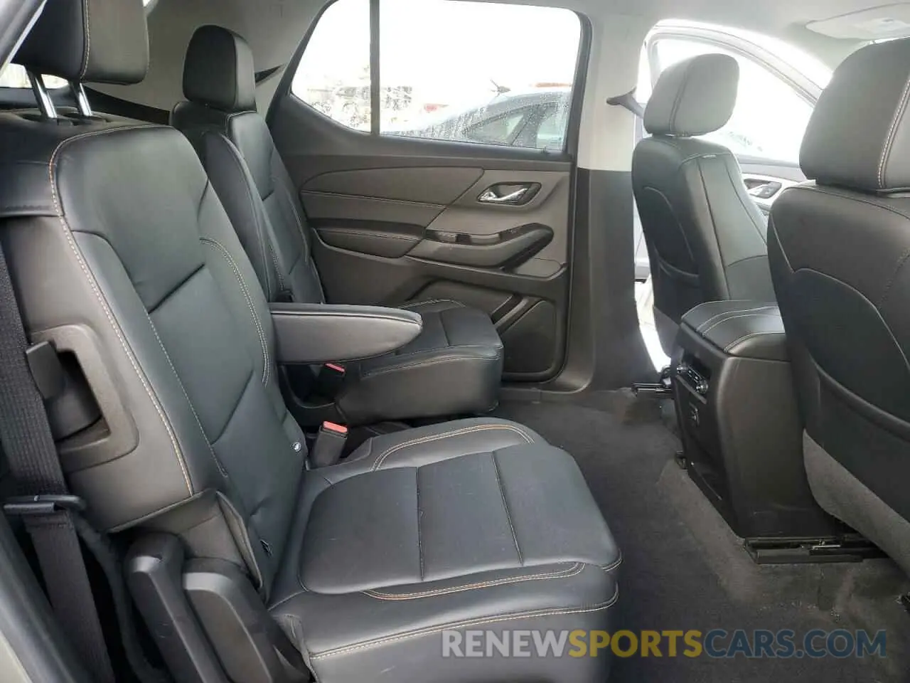 11 fotografías del automóvil dañado 1GNEVHKW8KJ216884 CHEVROLET TRAVERSE 2019