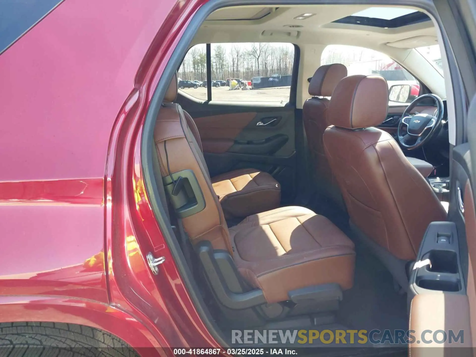 8 fotografías del automóvil dañado 1GNEVJKW1KJ114107 CHEVROLET TRAVERSE 2019