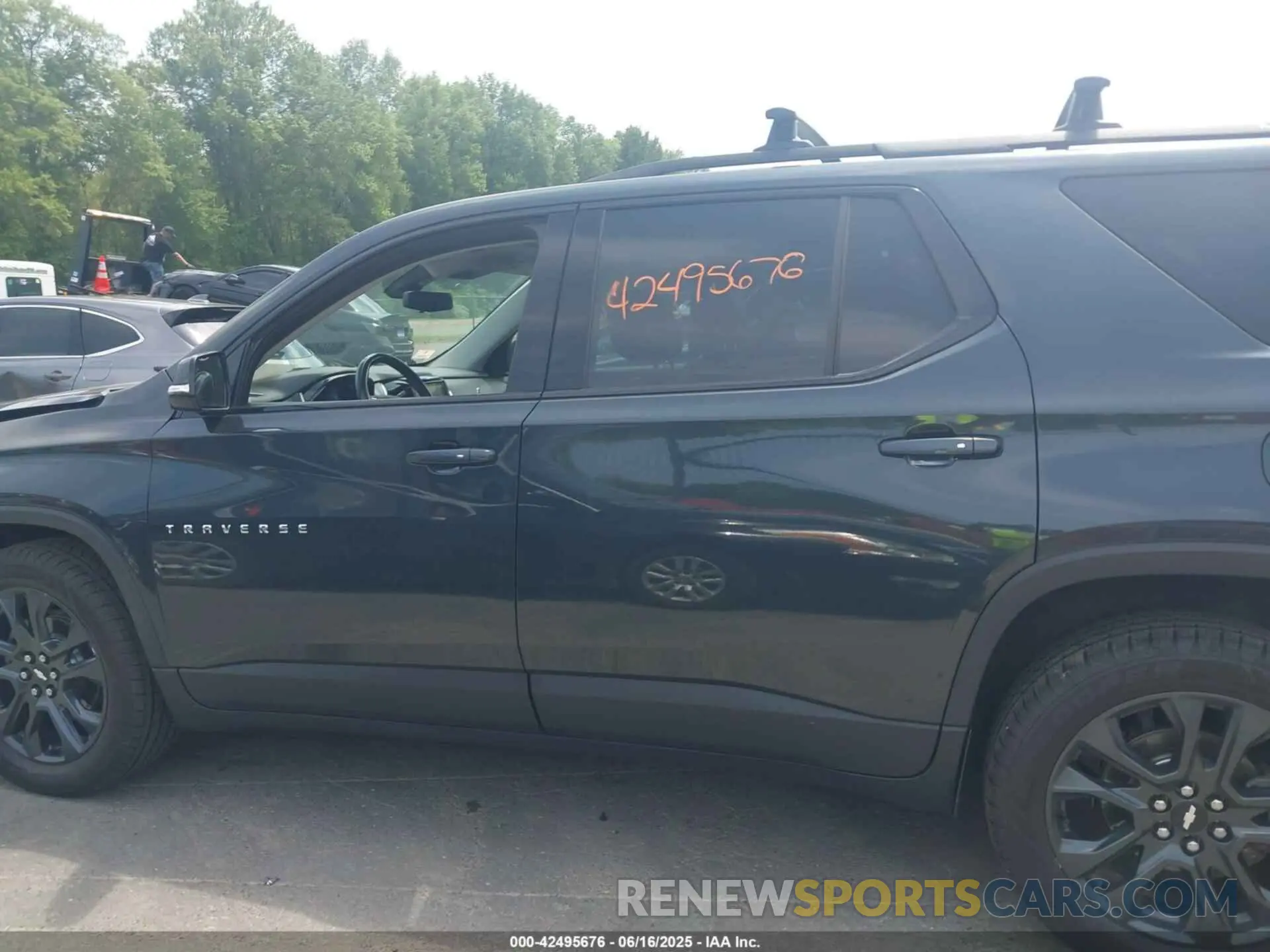 14 fotografías del automóvil dañado 1GNEVJKW1KJ128749 CHEVROLET TRAVERSE 2019