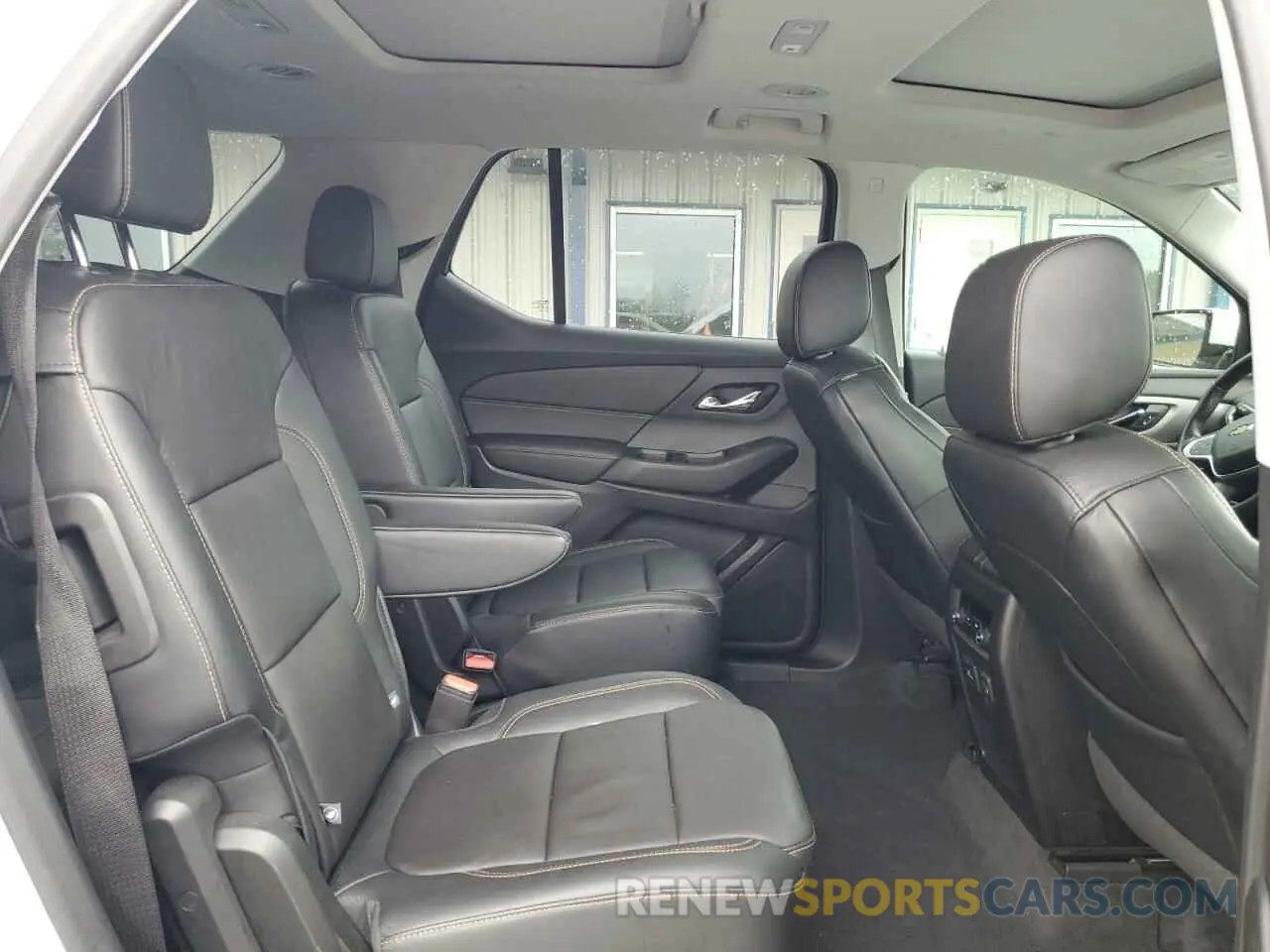 11 fotografías del automóvil dañado 1GNEVJKW3KJ129000 CHEVROLET TRAVERSE 2019