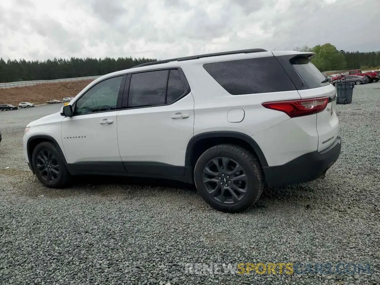2 fotografías del automóvil dañado 1GNEVJKW3KJ129000 CHEVROLET TRAVERSE 2019