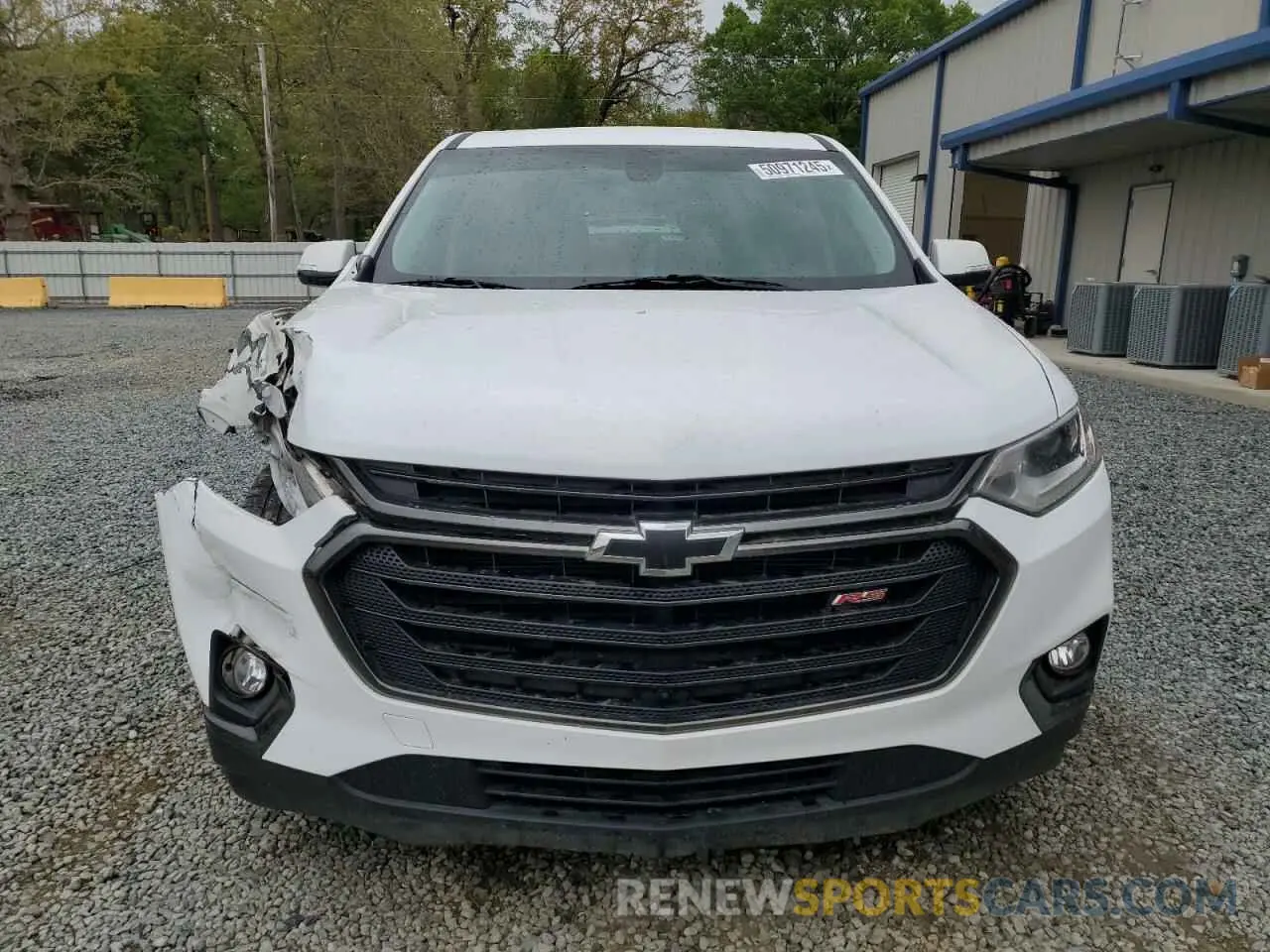 5 fotografías del automóvil dañado 1GNEVJKW3KJ129000 CHEVROLET TRAVERSE 2019