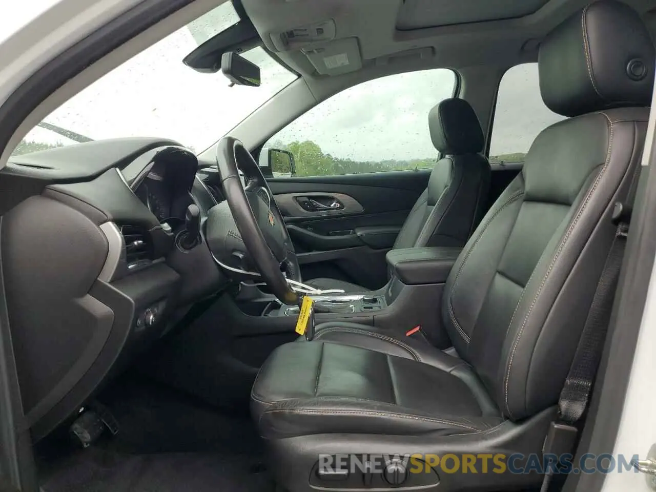 7 fotografías del automóvil dañado 1GNEVJKW3KJ129000 CHEVROLET TRAVERSE 2019