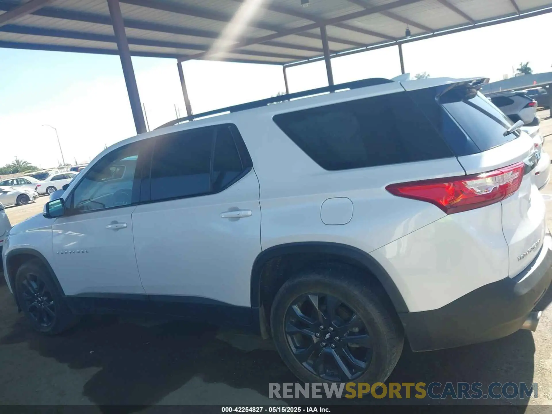 14 fotografías del automóvil dañado 1GNEVJKW9KJ238366 CHEVROLET TRAVERSE 2019