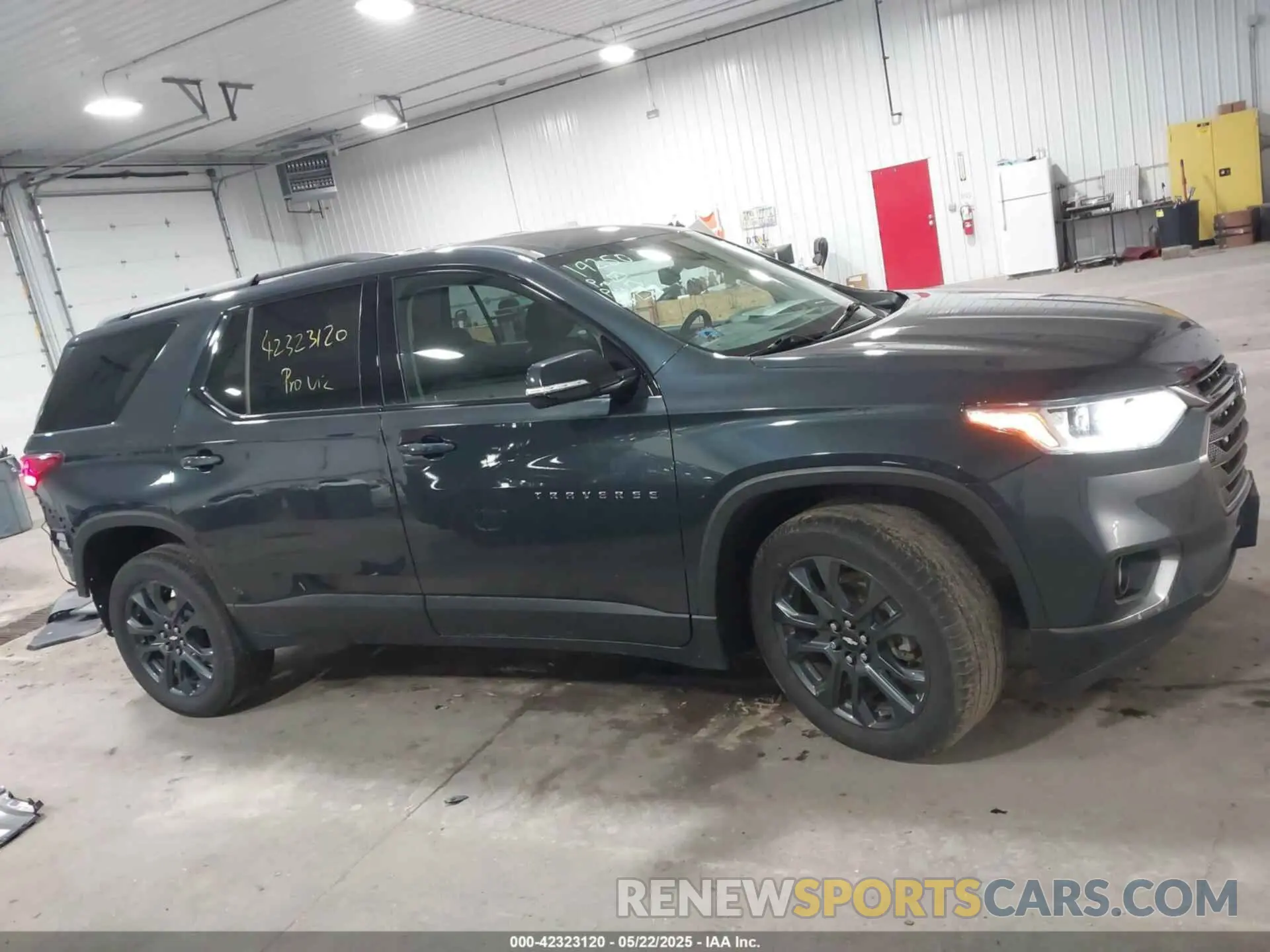 13 fotografías del automóvil dañado 1GNEVJKW9KJ276437 CHEVROLET TRAVERSE 2019
