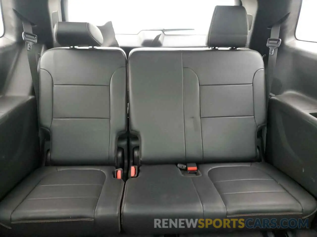 10 fotografías del automóvil dañado 1GNEVKKW1KJ162308 CHEVROLET TRAVERSE 2019
