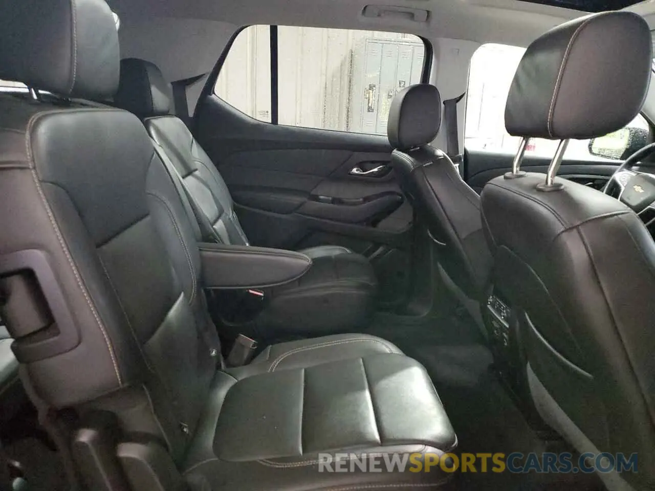 11 fotografías del automóvil dañado 1GNEVKKW1KJ233314 CHEVROLET TRAVERSE 2019