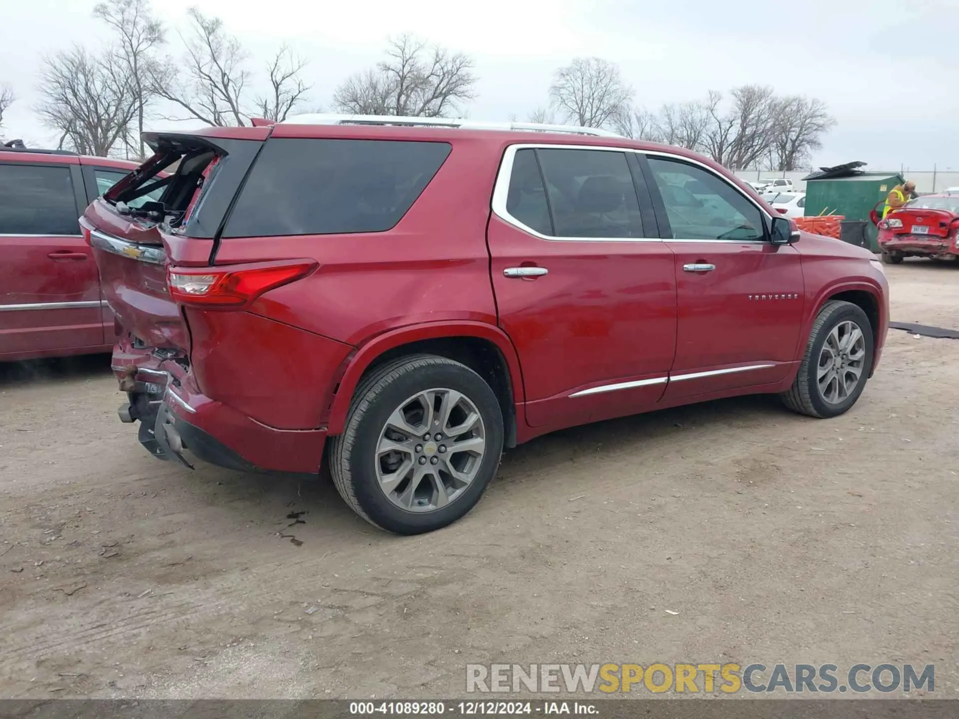 4 fotografías del automóvil dañado 1GNEVKKW6KJ226097 CHEVROLET TRAVERSE 2019