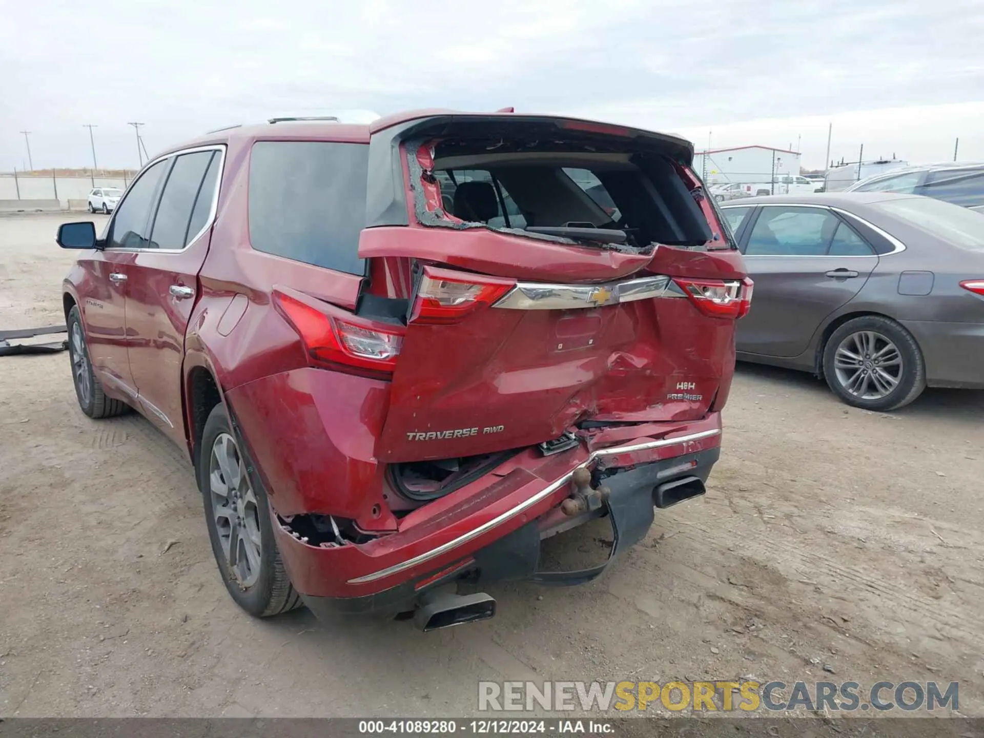6 fotografías del automóvil dañado 1GNEVKKW6KJ226097 CHEVROLET TRAVERSE 2019