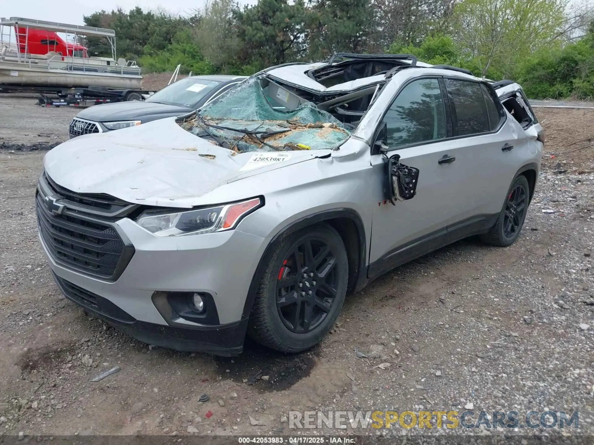 2 fotografías del automóvil dañado 1GNEVKKW9KJ140878 CHEVROLET TRAVERSE 2019