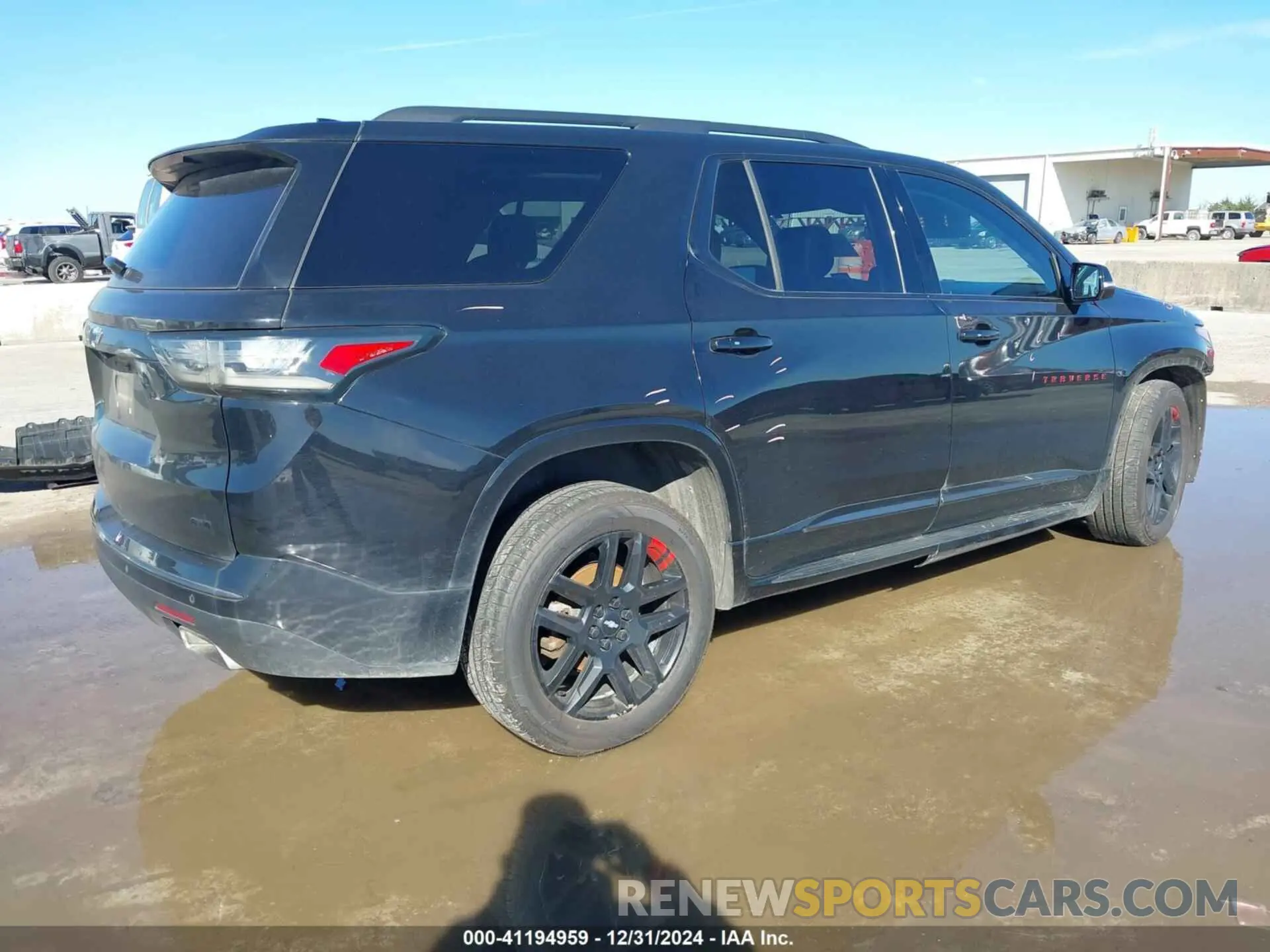 4 fotografías del automóvil dañado 1GNEVKKWXKJ142249 CHEVROLET TRAVERSE 2019