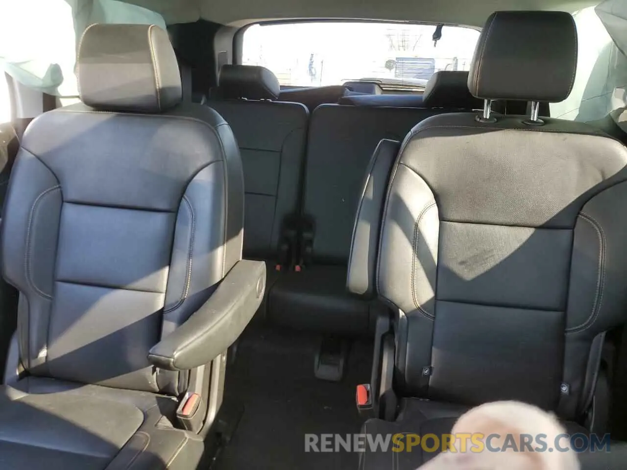 10 fotografías del automóvil dañado 1GNEVKKWXKJ162128 CHEVROLET TRAVERSE 2019