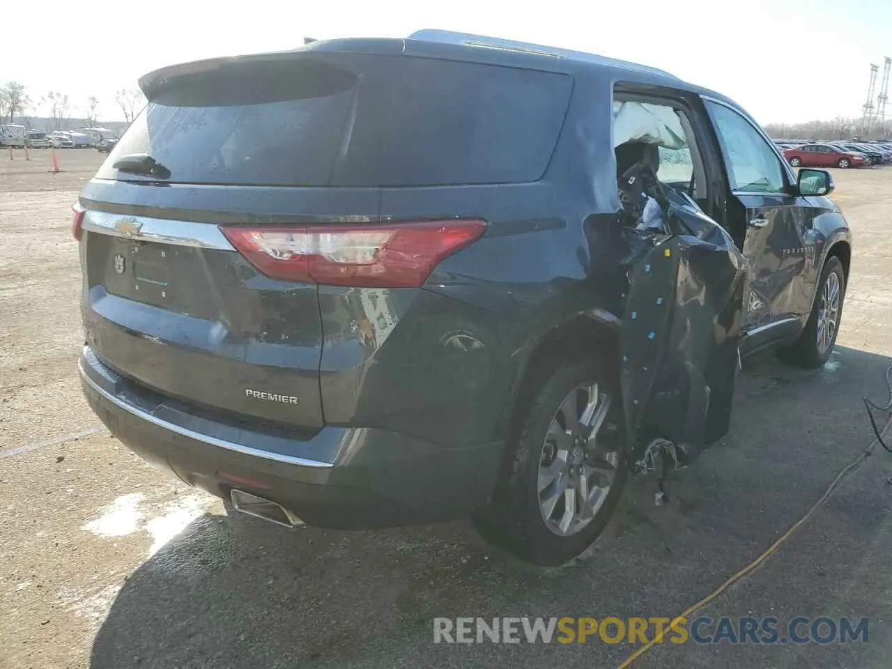 3 fotografías del automóvil dañado 1GNEVKKWXKJ162128 CHEVROLET TRAVERSE 2019