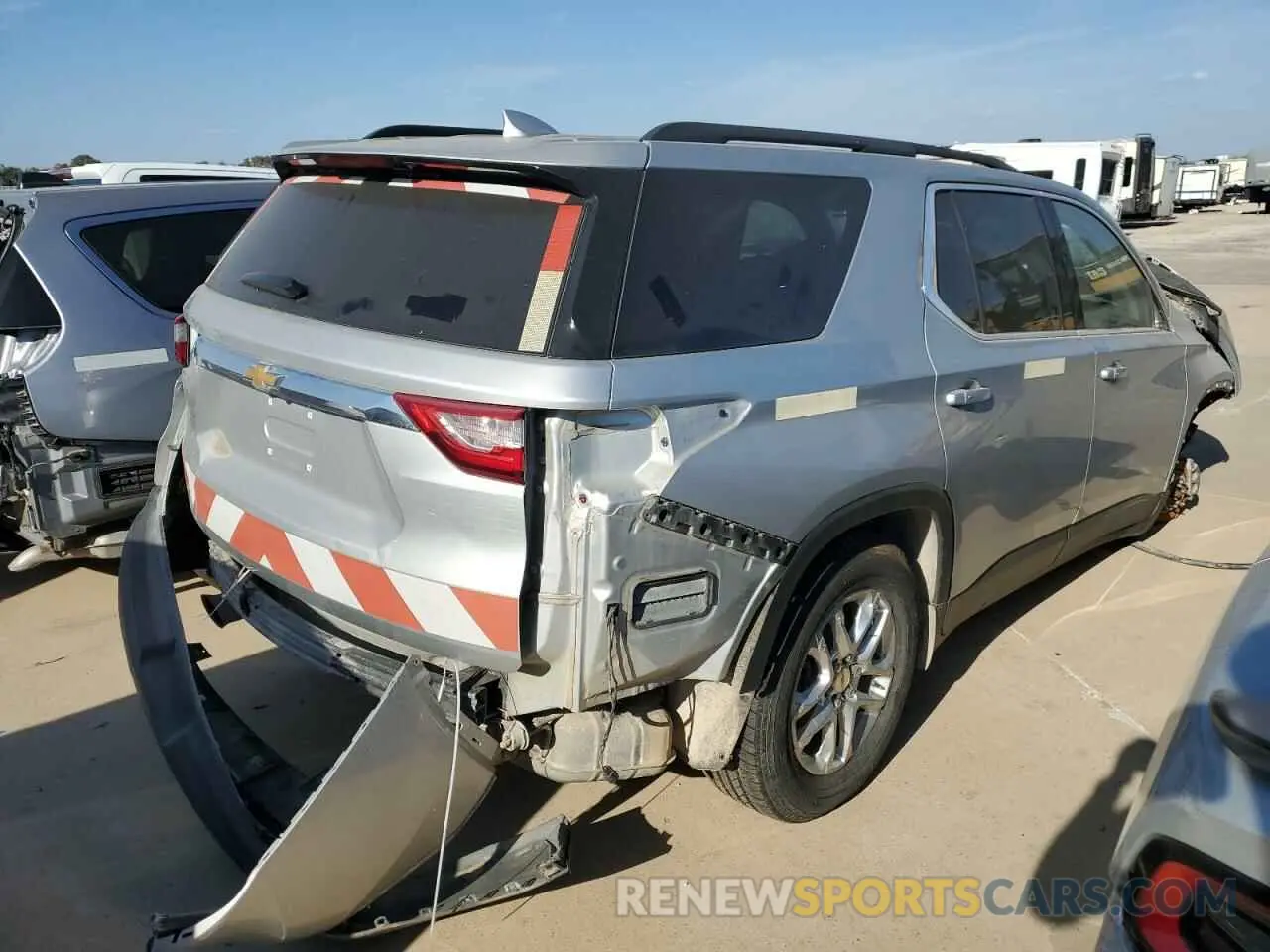 3 fotografías del automóvil dañado 1GNEVMKW7KJ237766 CHEVROLET TRAVERSE 2019