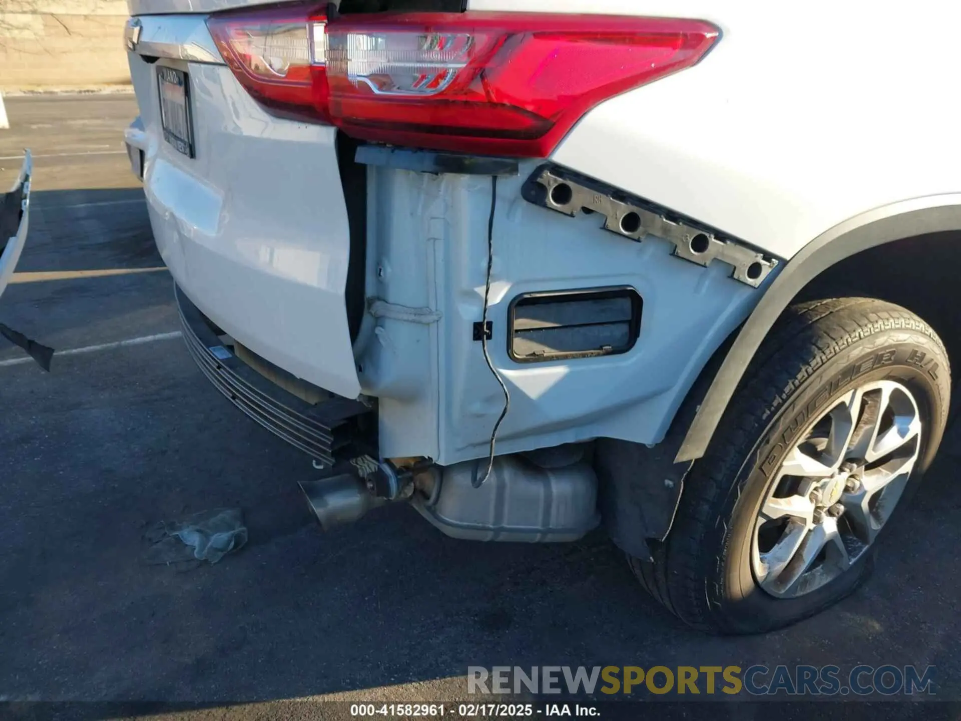 18 fotografías del automóvil dañado 1GNERFKW0LJ104557 CHEVROLET TRAVERSE 2020