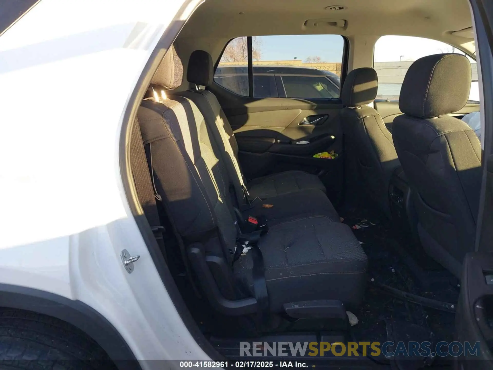 8 fotografías del automóvil dañado 1GNERFKW0LJ104557 CHEVROLET TRAVERSE 2020
