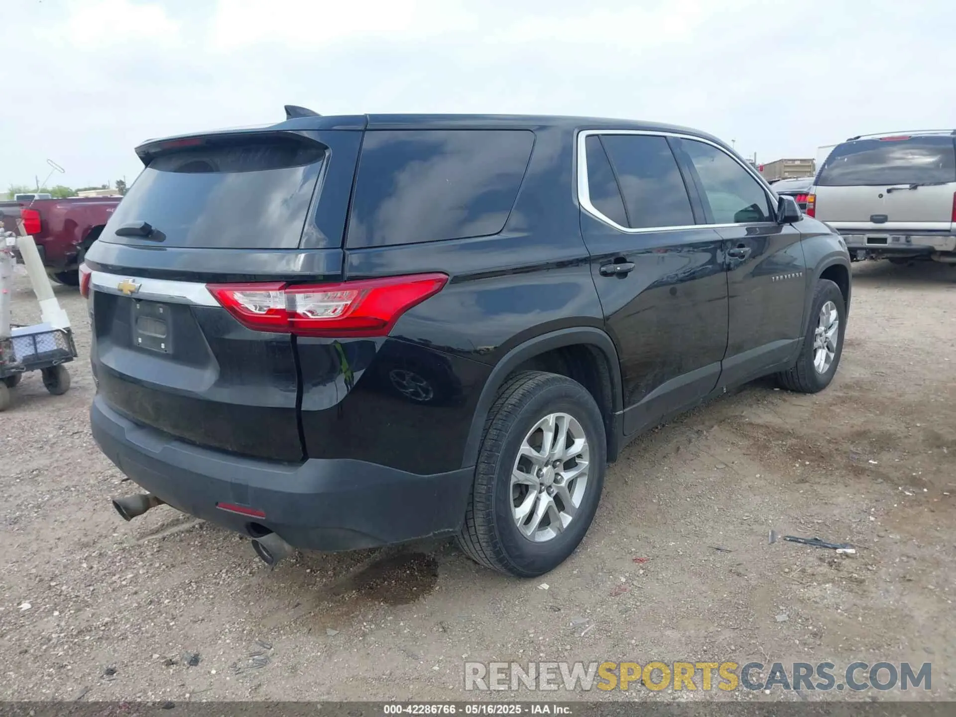 4 fotografías del automóvil dañado 1GNERFKW0LJ156626 CHEVROLET TRAVERSE 2020